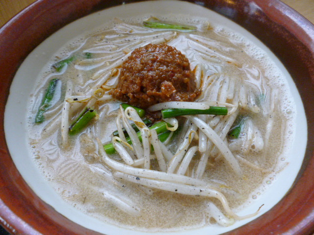 岡山ルートサービス まにわ担々麺